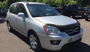 2008 Kia Rondo plein