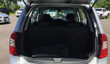 2008 Kia Rondo plein