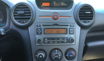 2008 Kia Rondo plein